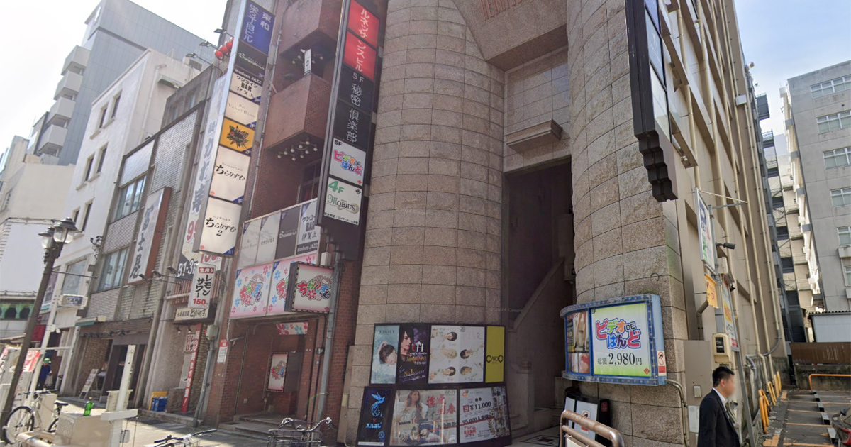 ホストクラブが入居している名古屋女子大のビル「ルネッサンスビル」