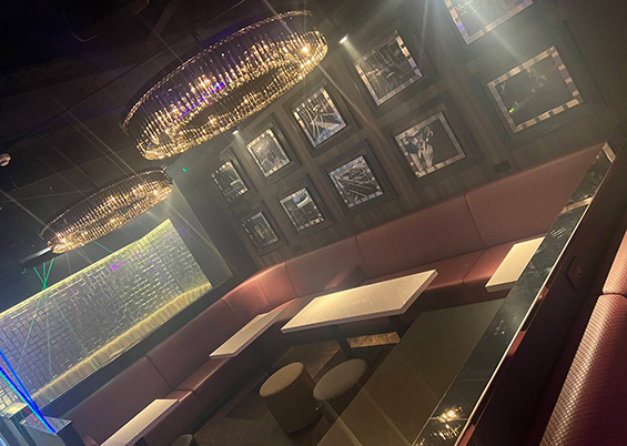 HOMMEの店内写真