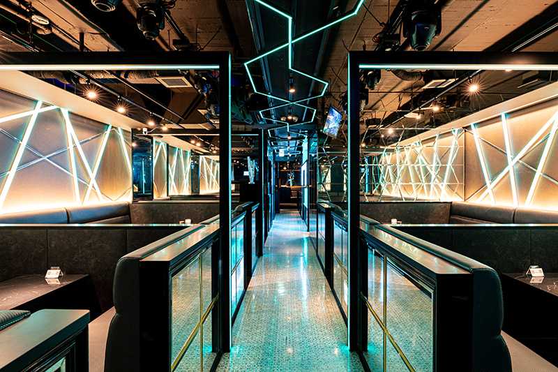 ATOM-CASTLE- 2部の店内写真