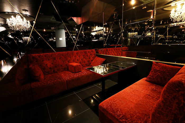 AUB FIRSTの店内写真